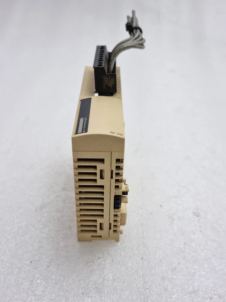 Schneider Electric TM2DDI8DT Modicon Dc In Expansion Module TM2DDI8DT Free Ship